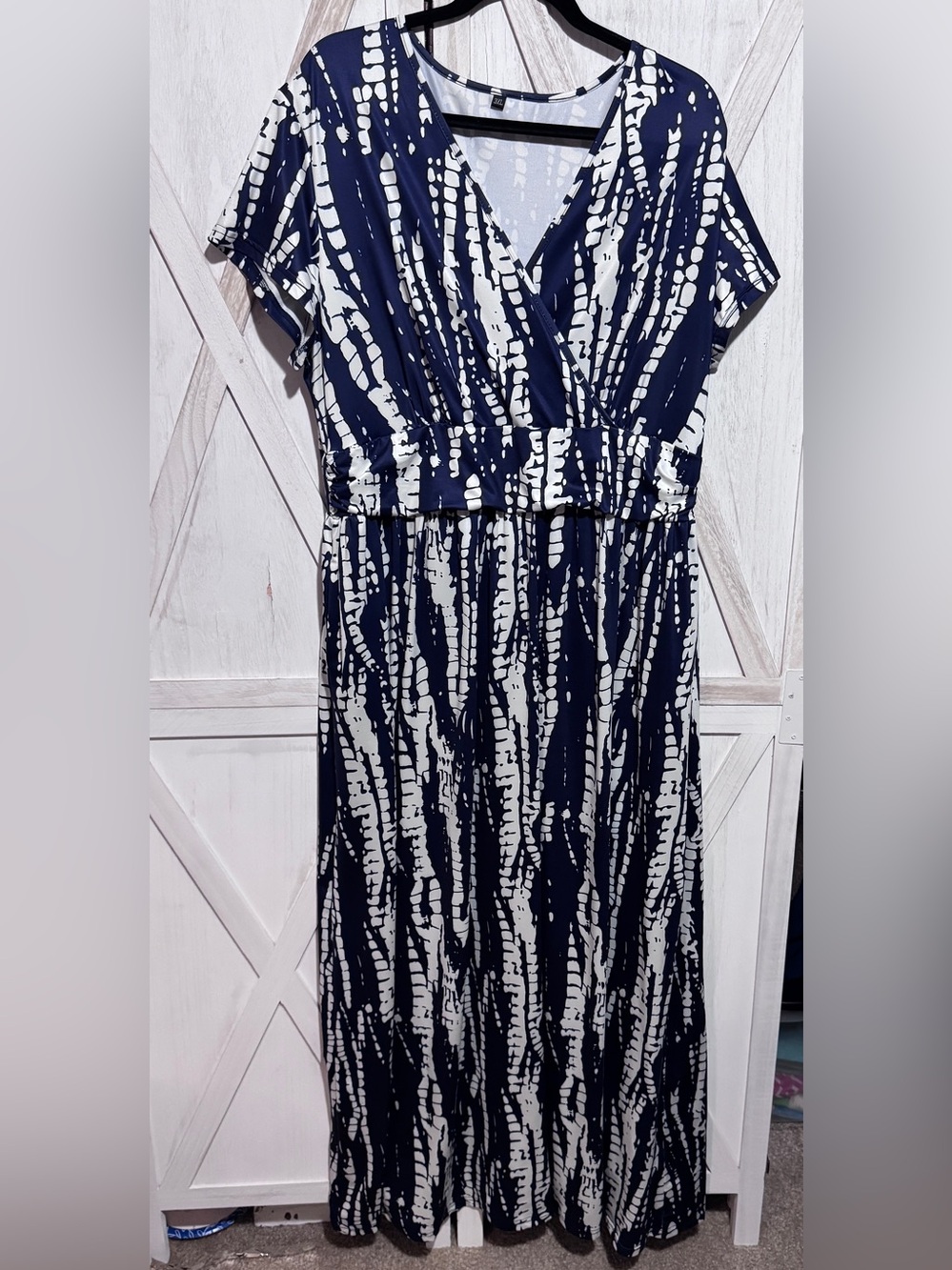 OUGES Wrap-Top Maxi Dress